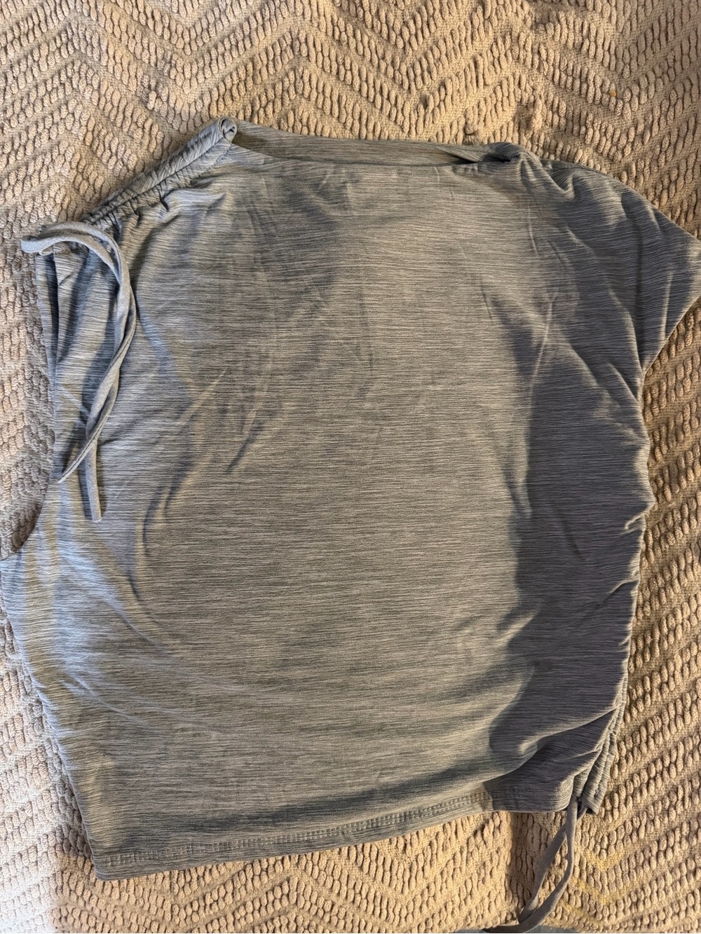 Women’s Gray Short-Sleeve Tie-Shoulder Top with Crossover Leggings